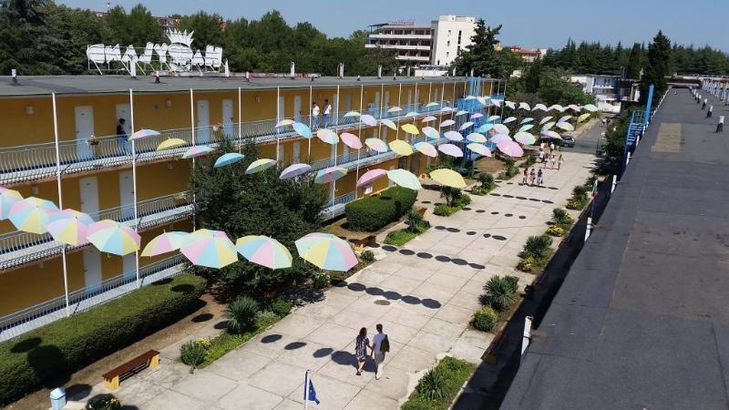 Continental Blu Hotel Sunny Beach Exterior photo