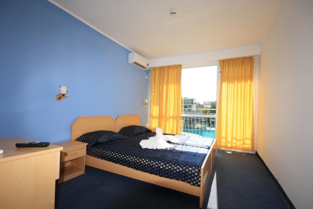 Continental Blu Hotel Sunny Beach Exterior photo