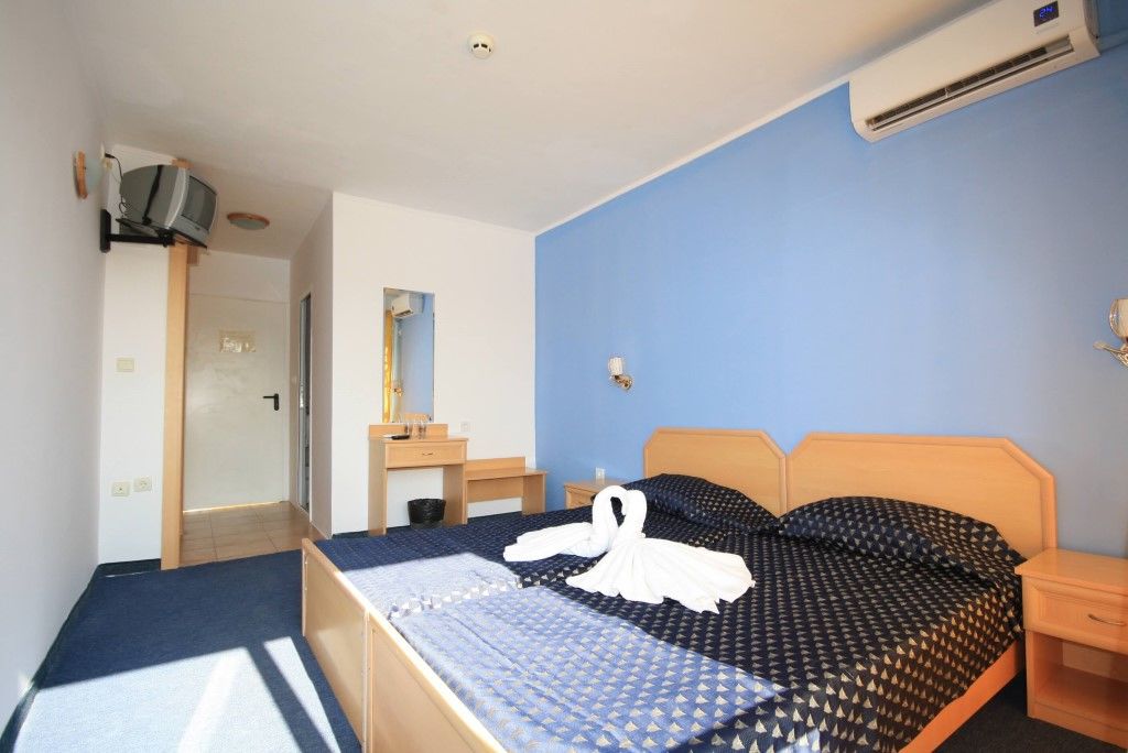 Continental Blu Hotel Sunny Beach Exterior photo