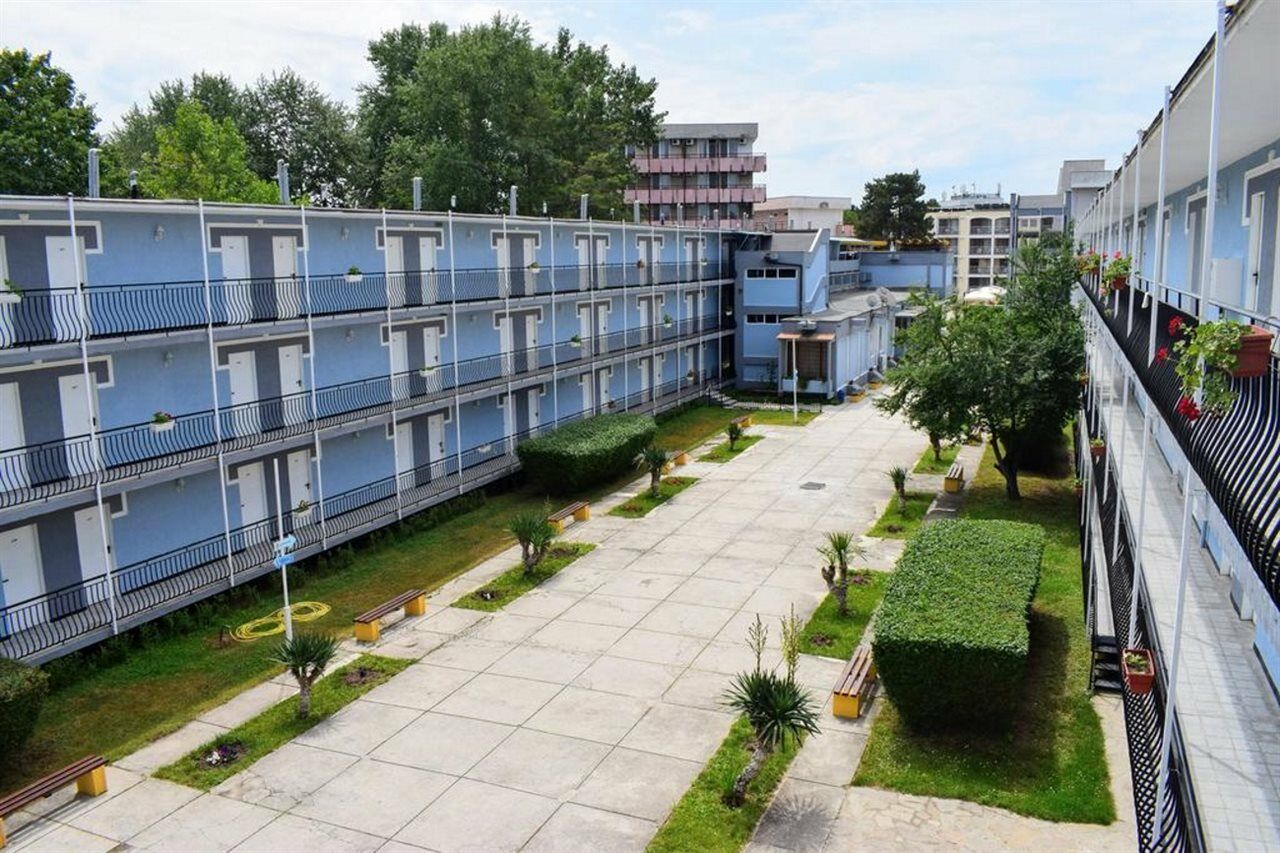 Continental Blu Hotel Sunny Beach Exterior photo